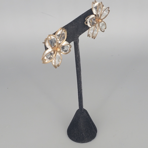 Flower 3D Crystql Earrings and Rhinestone Bracelet Set - Picture 3 of 8